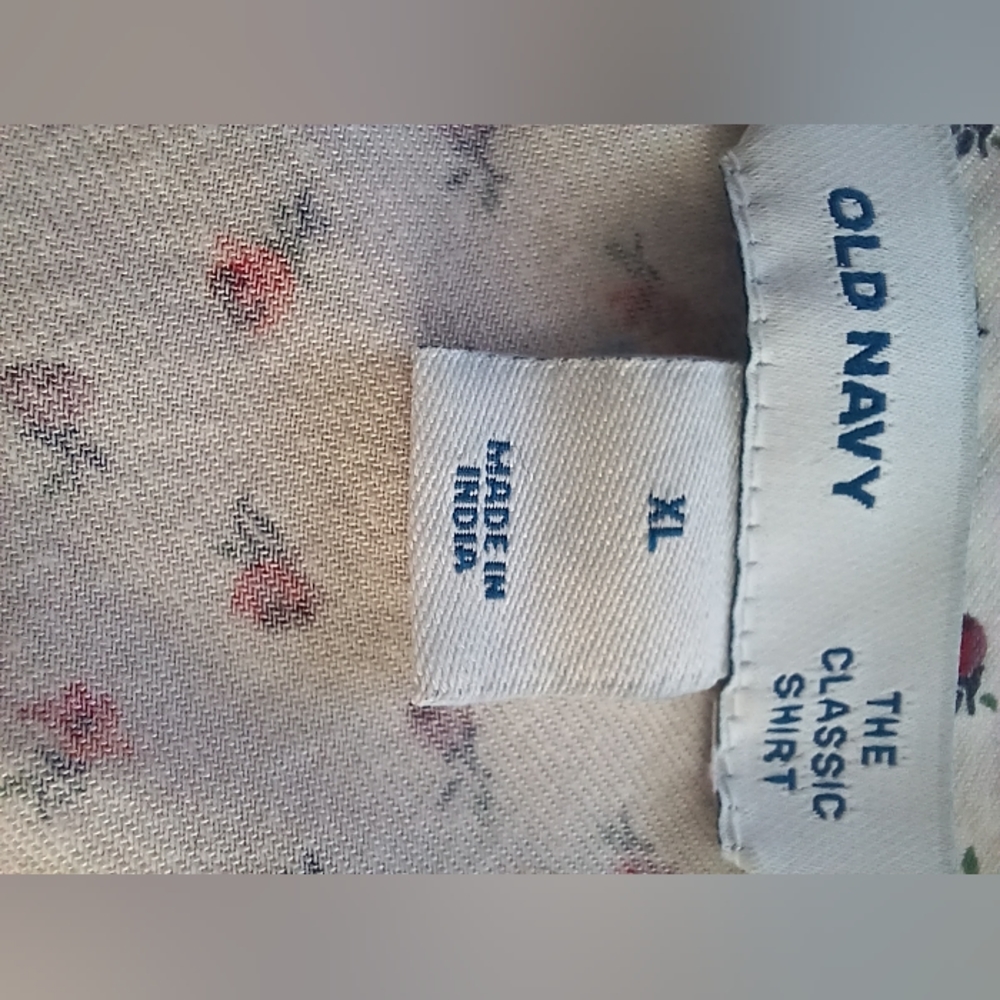 Old Navy Button Down Shirt - Picture 4 of 5